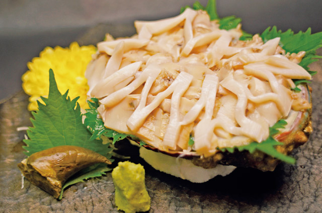 別注料理:アワビのお造り
